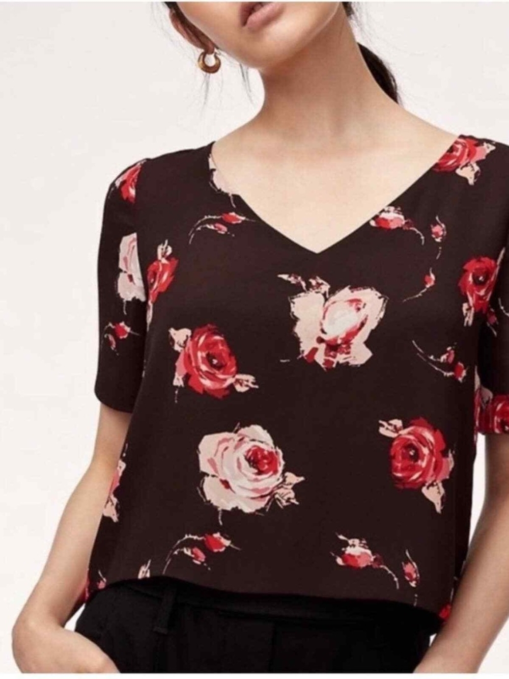 Aritzia Randy Black Floral V-Neck Blouse In Size XS